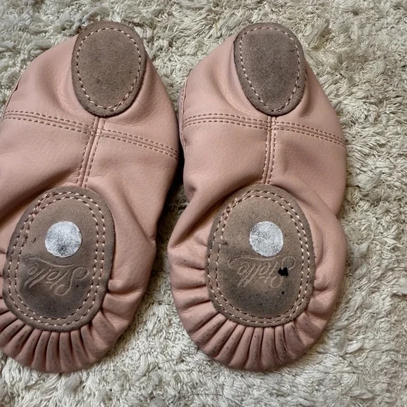 Stelle Size 9T Kids Blush Pink Dance Slippers - Picture 2 of 3